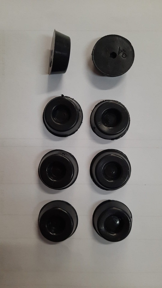 Paracolpo in gomma  Ø 25 nero da 8 pz