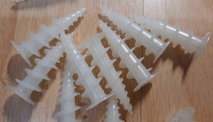 Tassello  per cartongesso autoperforante in nylon singolo