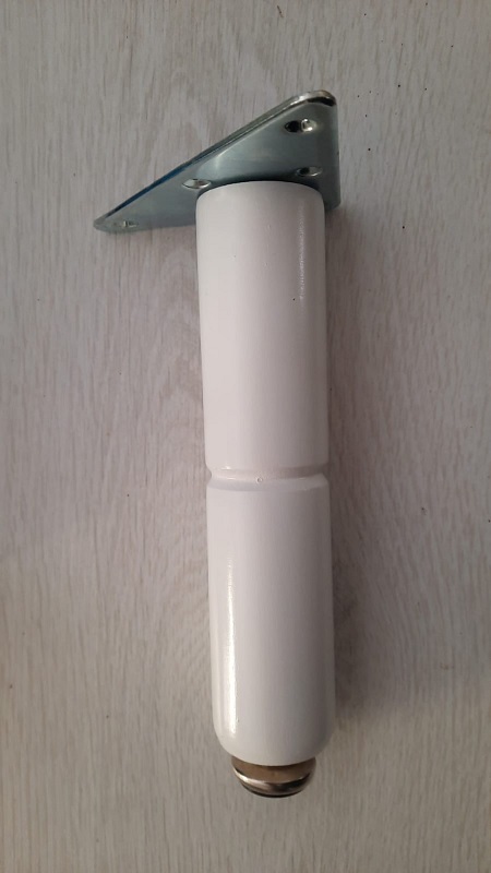 Piedini per mobili in legno