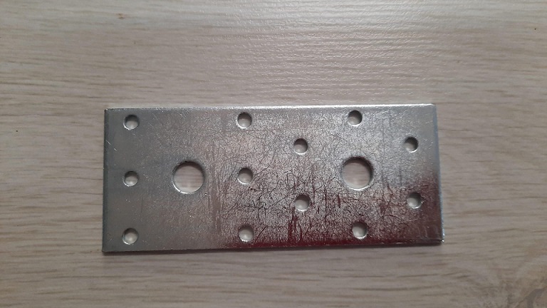 Lastrina piana 120x50 zincata 8/385