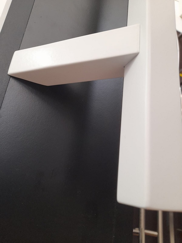 Maniglione in acciaio inox bianco int 50 cm opaco  ral9016 Texas 831Z.25.700.500BO inclinato  