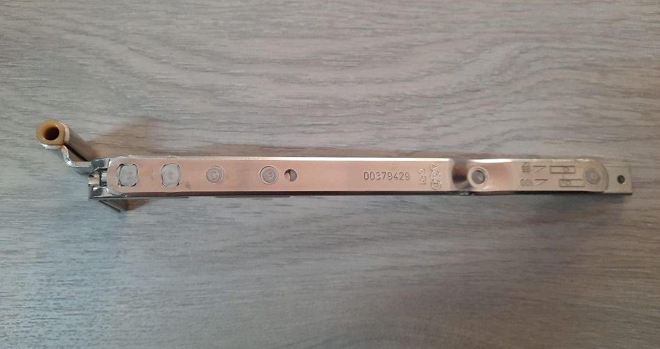 Braccio forbice legno AGB  A51911.22.xx  Interasse 9  battuta 15 mm per anta ribalta AGB Artech 