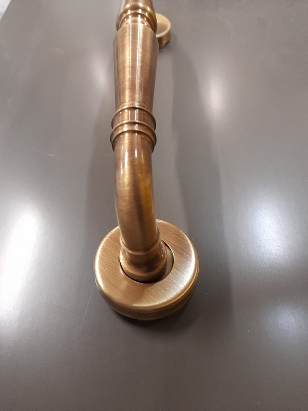 Maniglione dritto ottone bronzo ogr mm 240  benini   