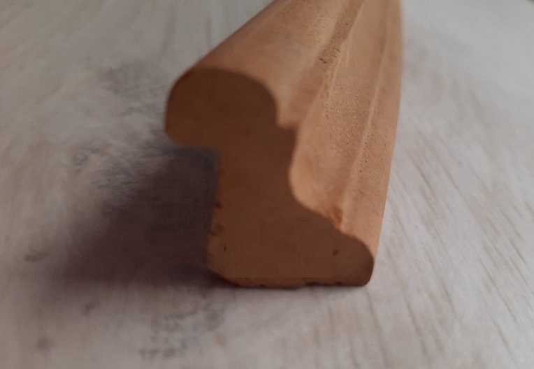 fermavetro 1/4 di cerchio curva sagoma F   Baia 1150 mm sag esterna 