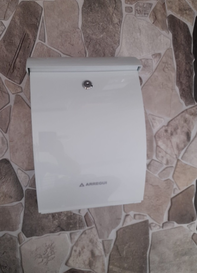 Cassetta postale plastica Mininova col bianco 