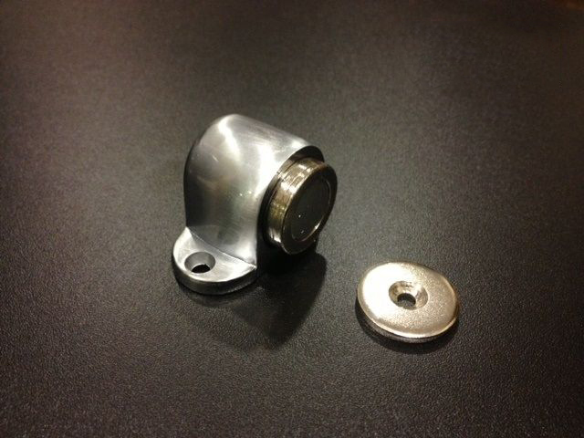 Fermaporte magnetico tondo