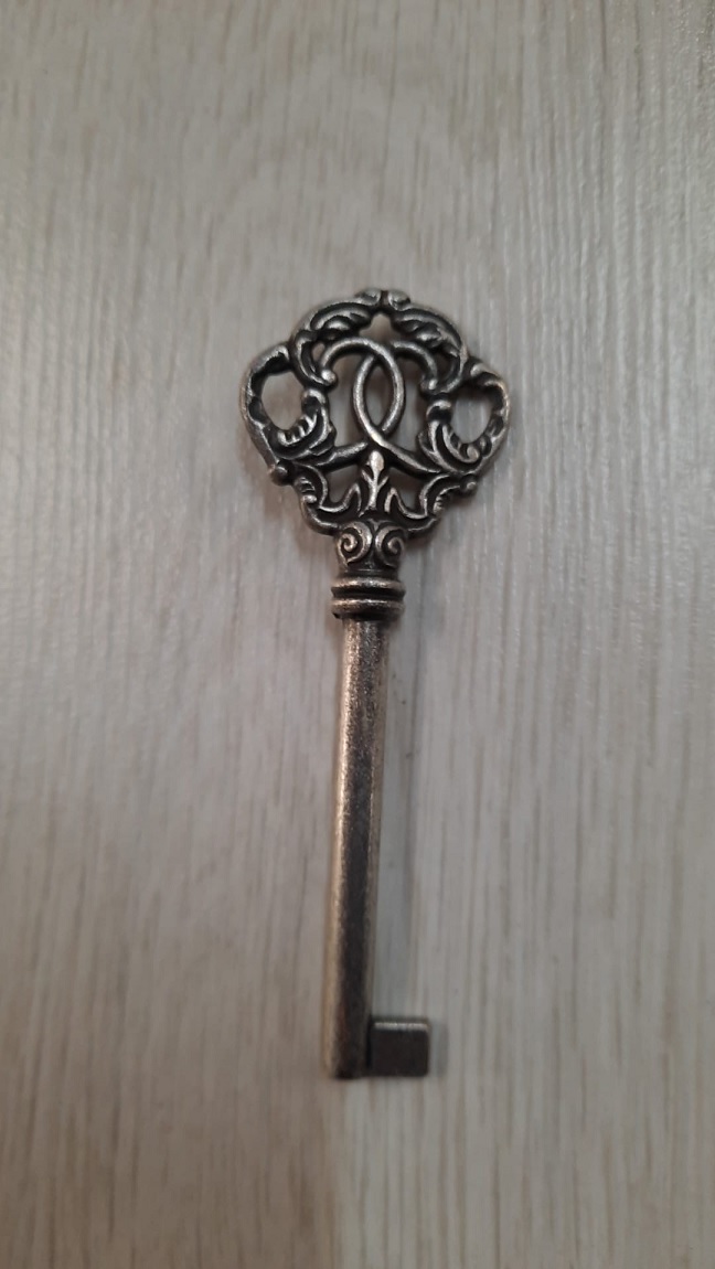 Chiave per mobile argento vecchio 7017/55.e8 Giusti