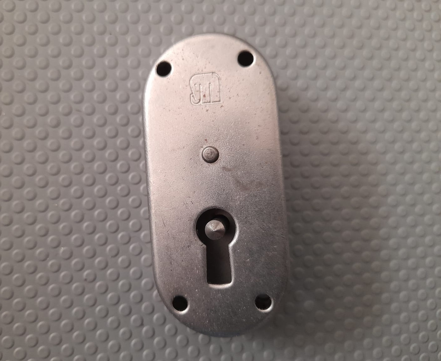 Serratura per mobili a stringa 60 x 27 mm