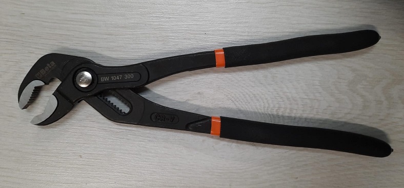 Pinza regolabile a pulsante da 300 BETA 1047/300