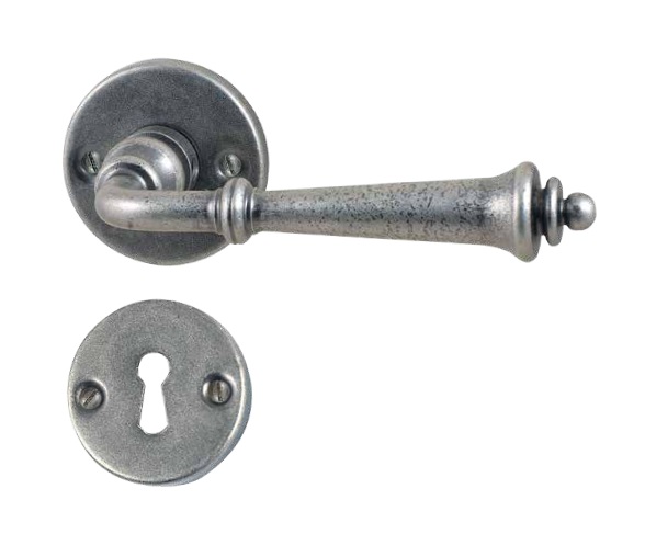 Maniglia FM316 Nm ferro forgiato argento antico 
