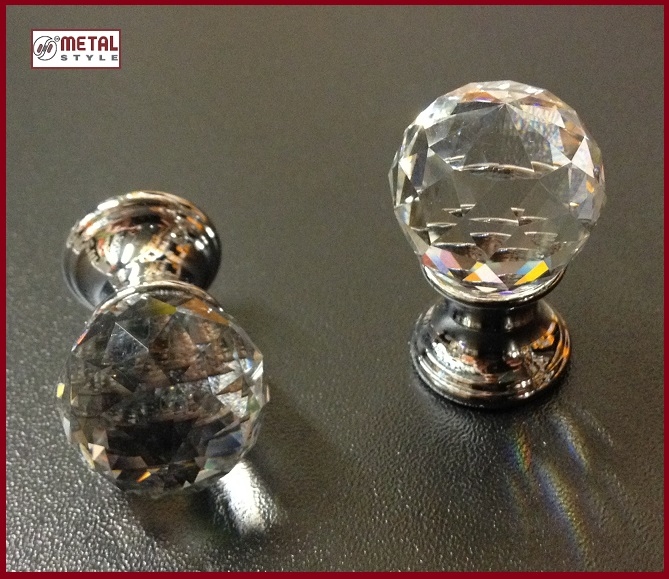 Pomolo cristallo sfera/cromo Metalstyle 24EM.050055.xx