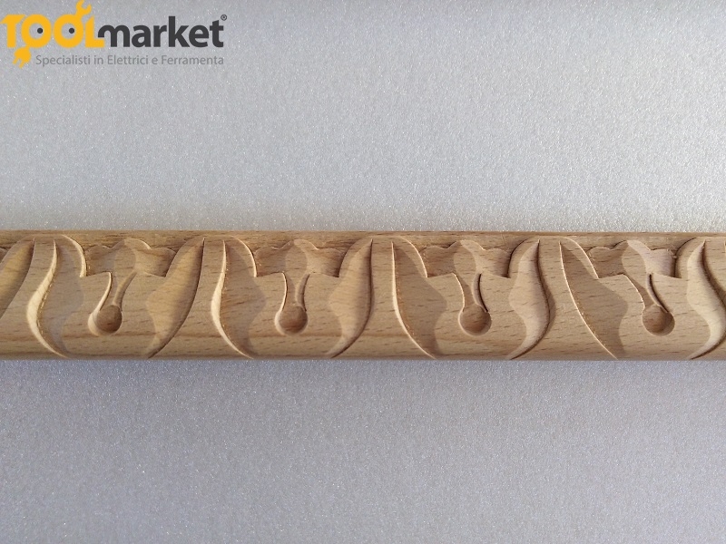 Cornice intagliata m5004 da 2.44 mt (33x20mm)