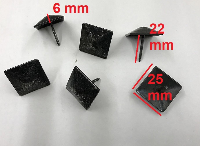 Chiodo a borchia con punta  25 x 25 quadrato  Ghidini nero   