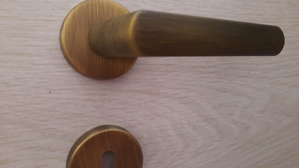 Maniglia per porta FIVE tonda  bronzo opaco Cottali