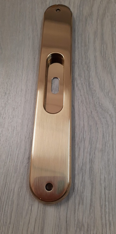 Placca lunga  da incasso c/foro per porte scorrevoli