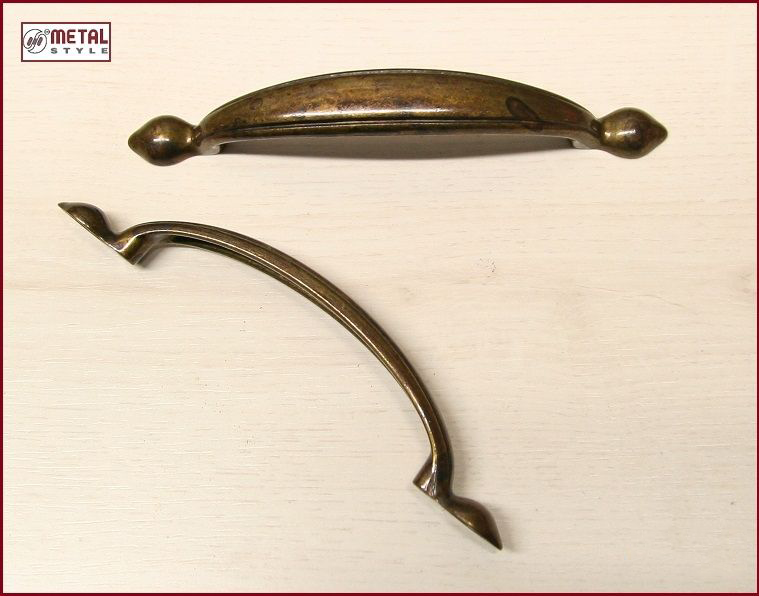 Maniglia per mobile anticata da 96 mm 15114Z0960003