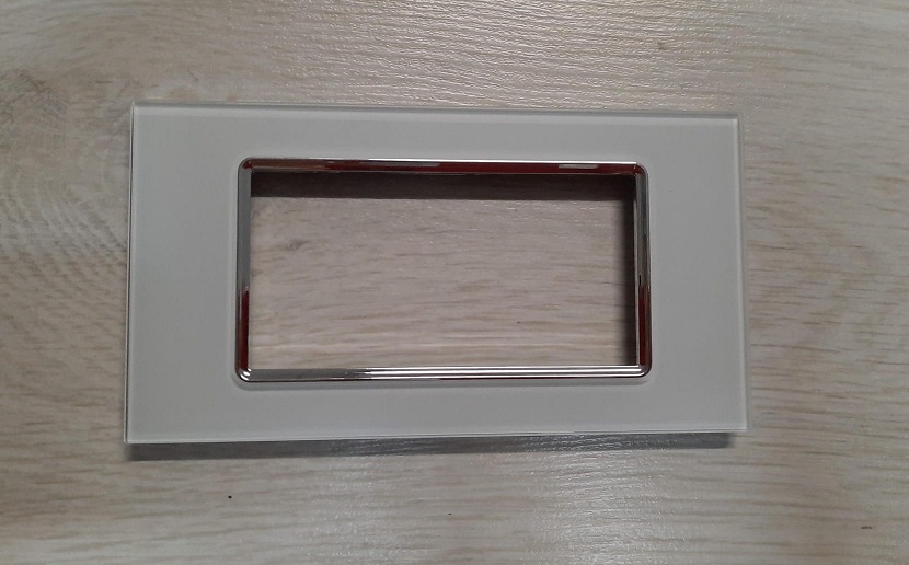 Placca coprinterruttore a 4 posti MAPAM per living bticino 