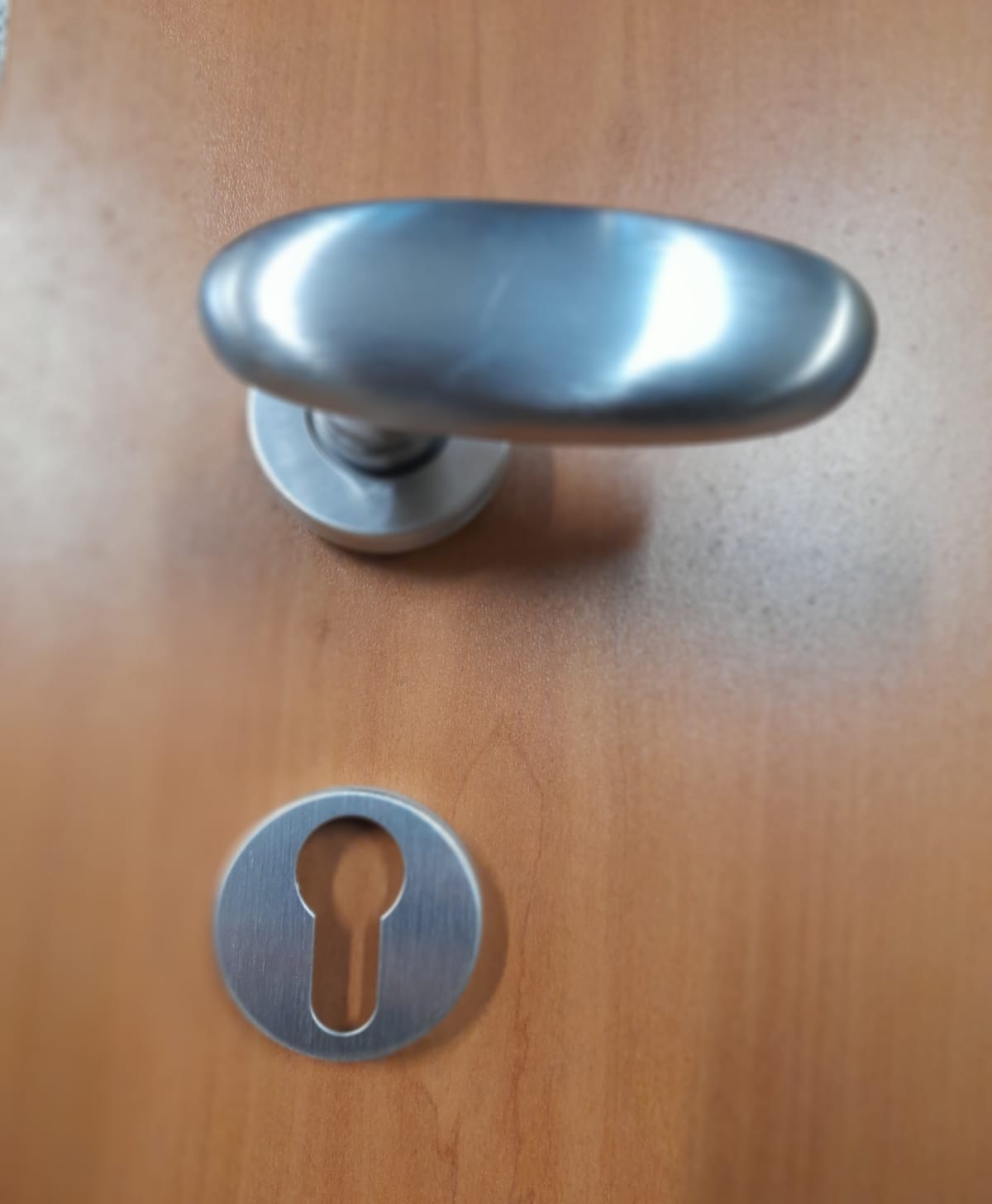 Pomolo maniglia coppia cromo satinato per porta Riva cottali