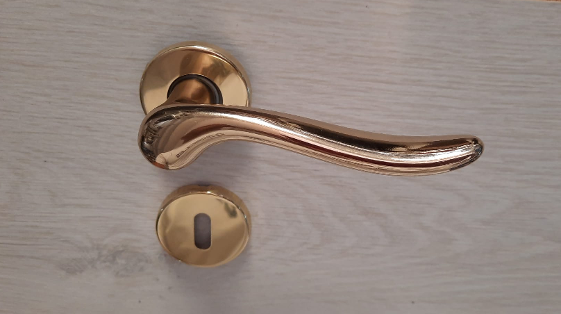 Maniglia  per porta rosetta patent per porta Amalfi ottone luc Frosio Bortolo  