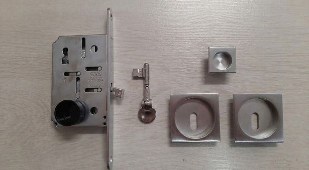Kit maniglie quadre ad incasso per porte scorrevoli cromo satinato