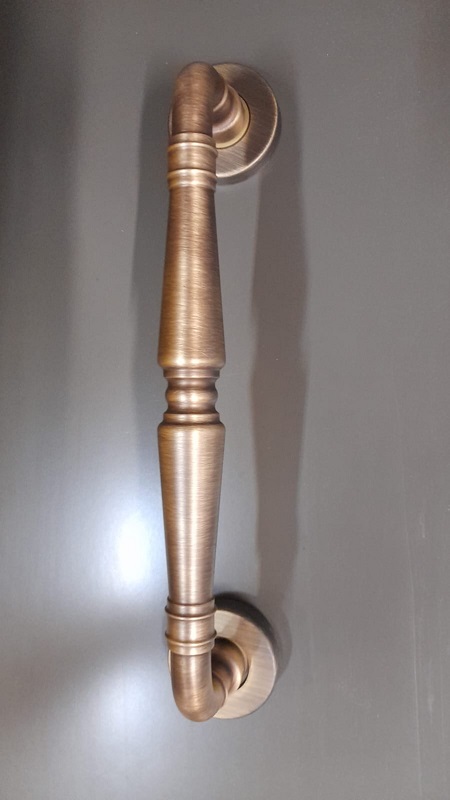 Maniglione dritto ottone bronzo opaco Yester mm 240  benini 