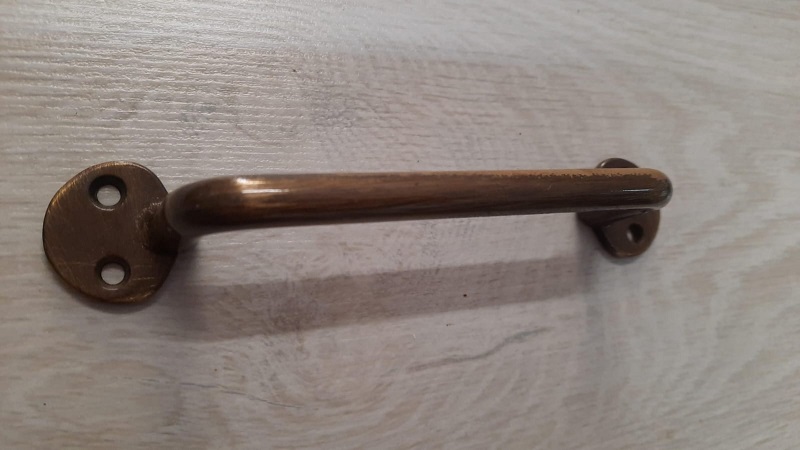 Maniglia a ponte da 160 mm in ottone bronzato Ghidini