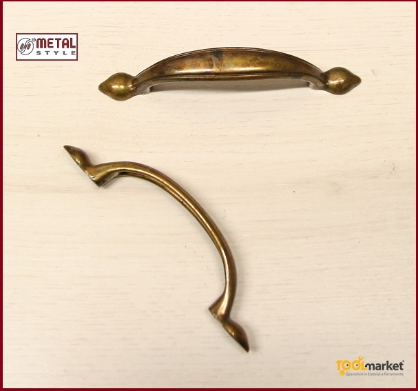 Maniglia per mobile anticata da 64 mm 15114Z0640003