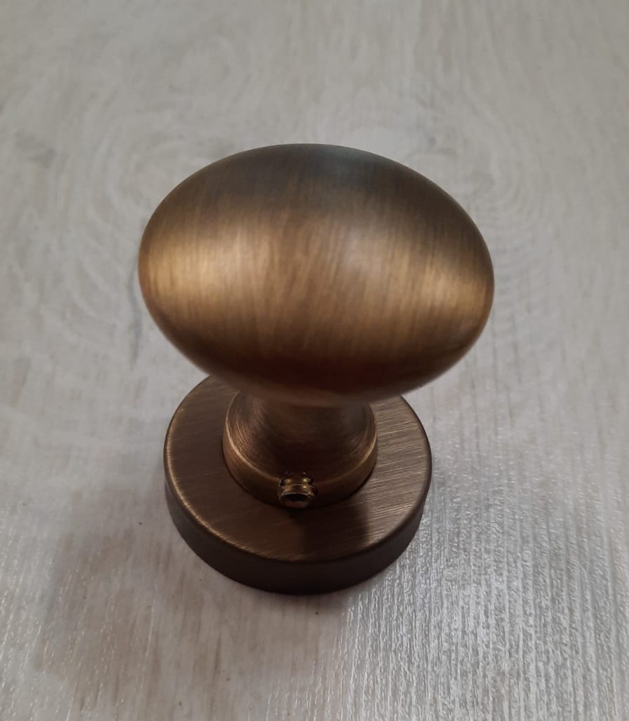 Pomolo per porta Gemini  diametro 40 Cottali varie finiture