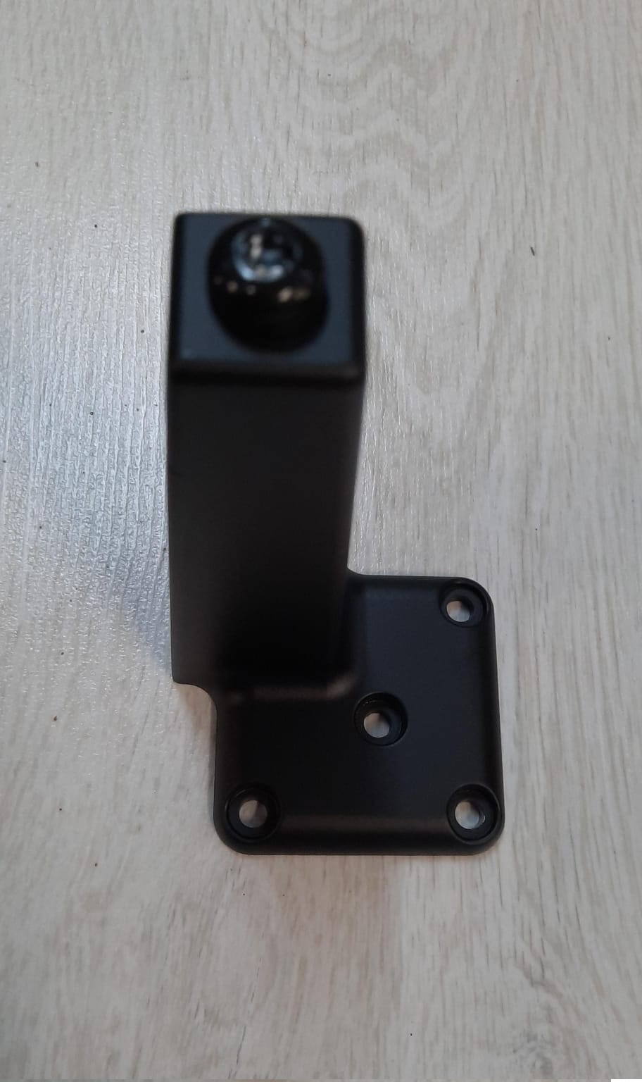 Piede per mobili  piramide NERO opaco cm 12 Tel B0507 70