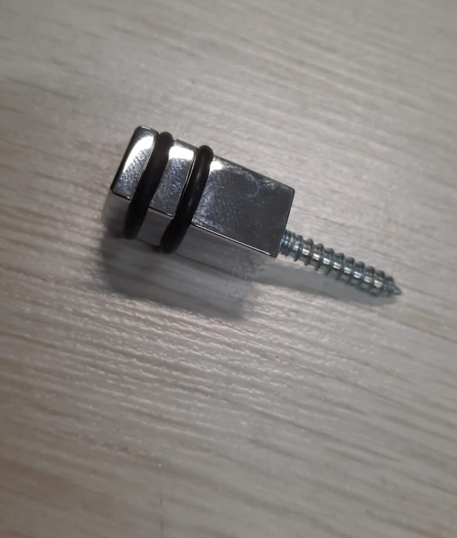 Reggipiano con gommini quadro cromo lucido  345Q elab 