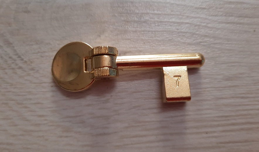 Chiave snodo per serrature a gancio B00502