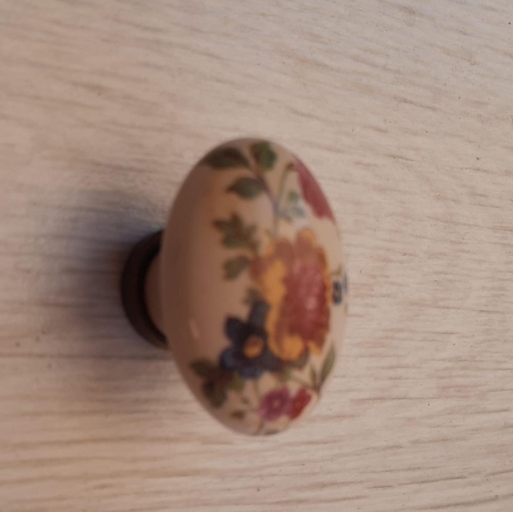 Pomolo porcellana ovale 25mm x 34mm