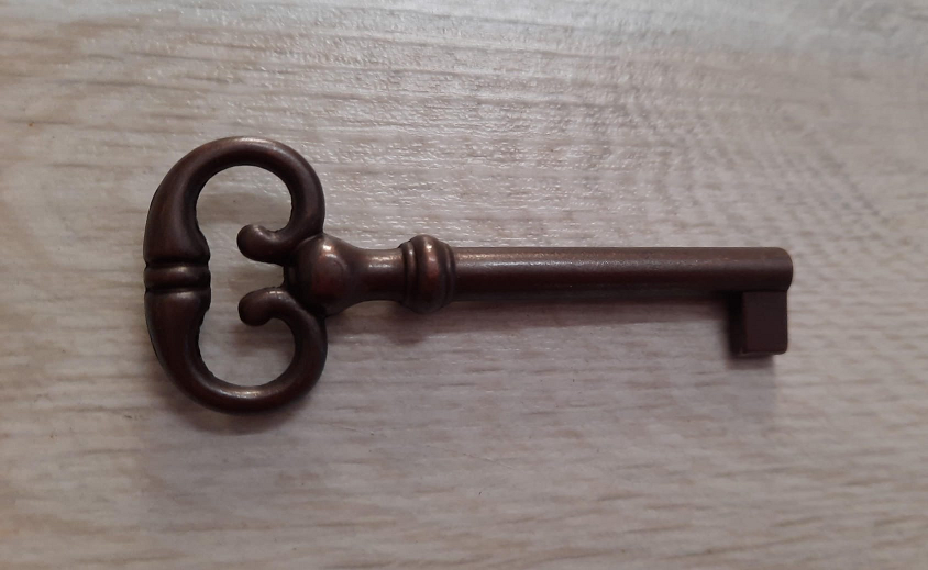 Chiave per mobili bronzata da 42 mm CAS 