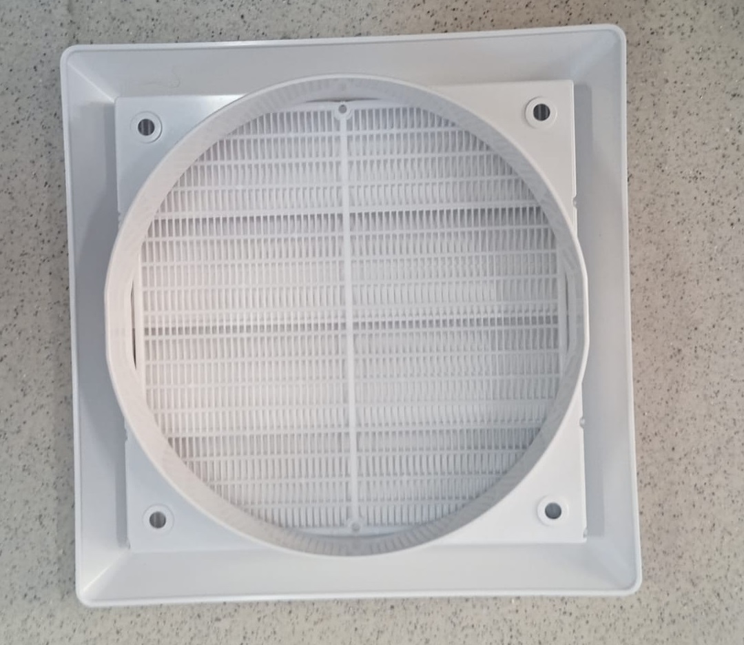 Griglia di aerazione a lamelle mobili gravita' per Ø 150 mm 