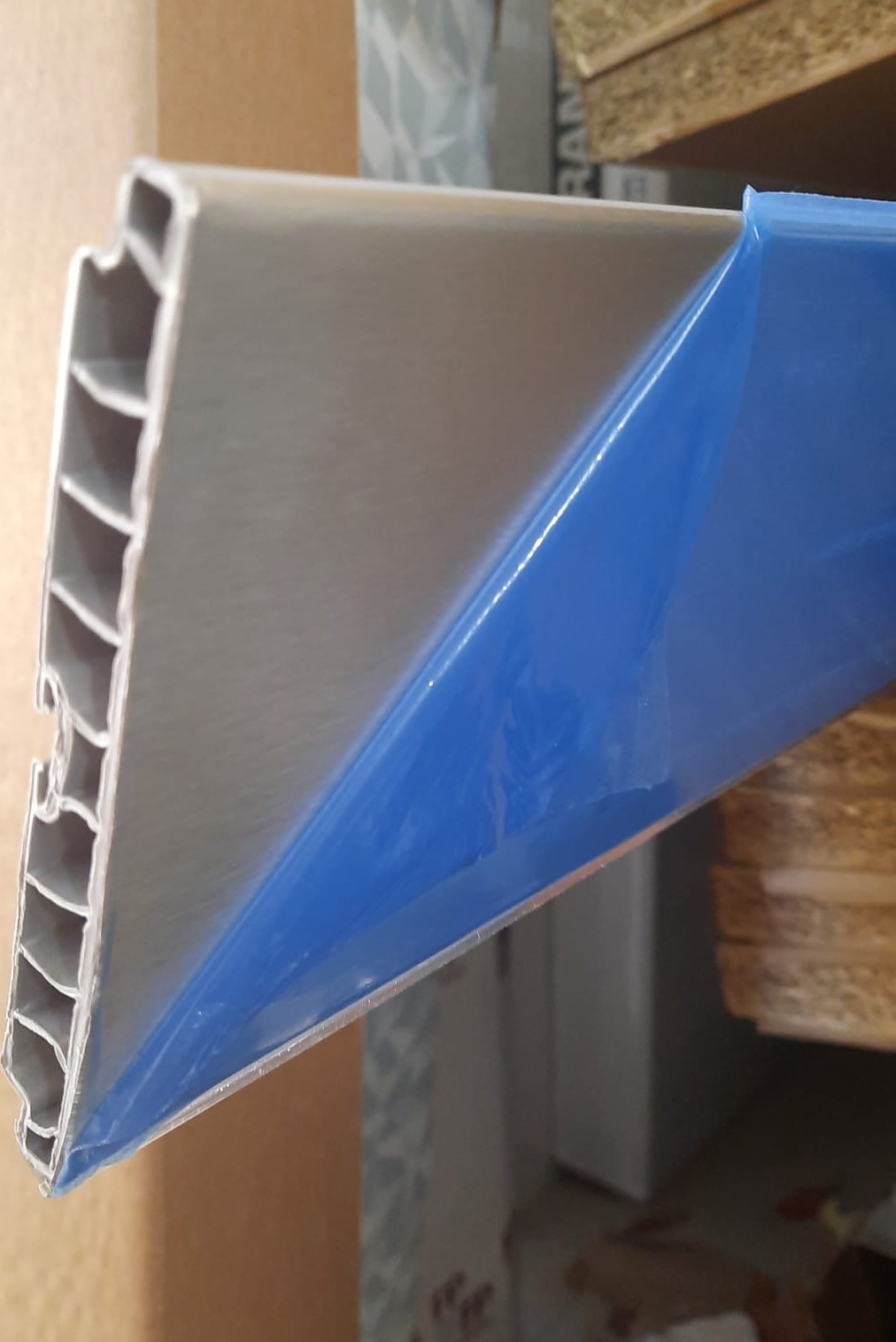 Zoccolo da cucina  Anodizzato satinato EMUCA H 120 mm da 3 mt