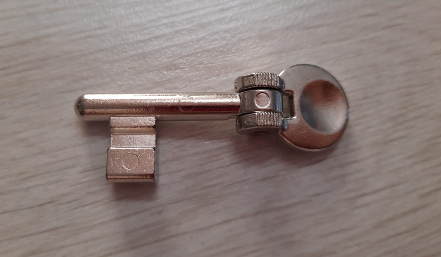 Chiave snodo per serrature a gancio B00502
