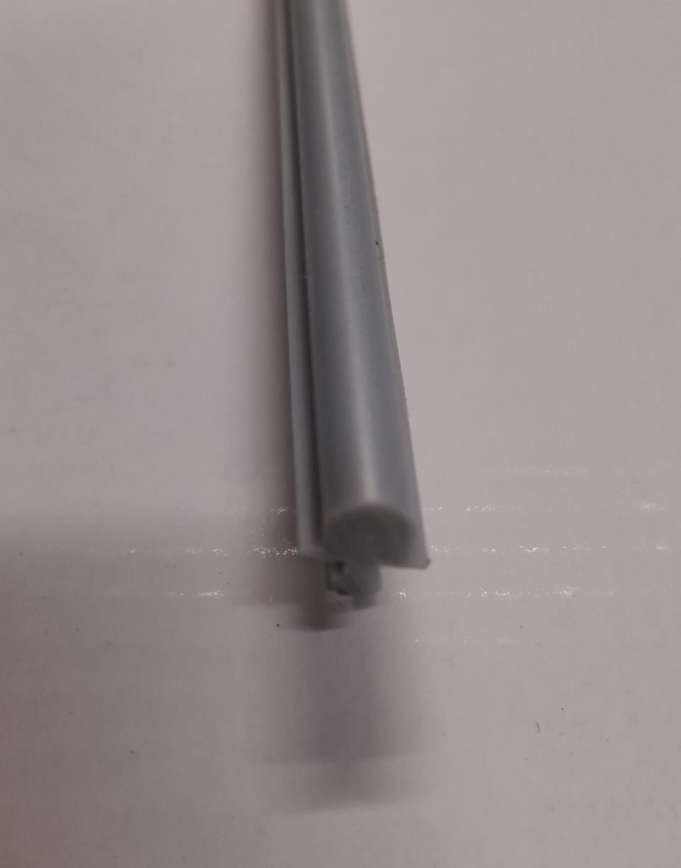 Binario plastica semi-incasso per scorrevoli mt3 Bombato