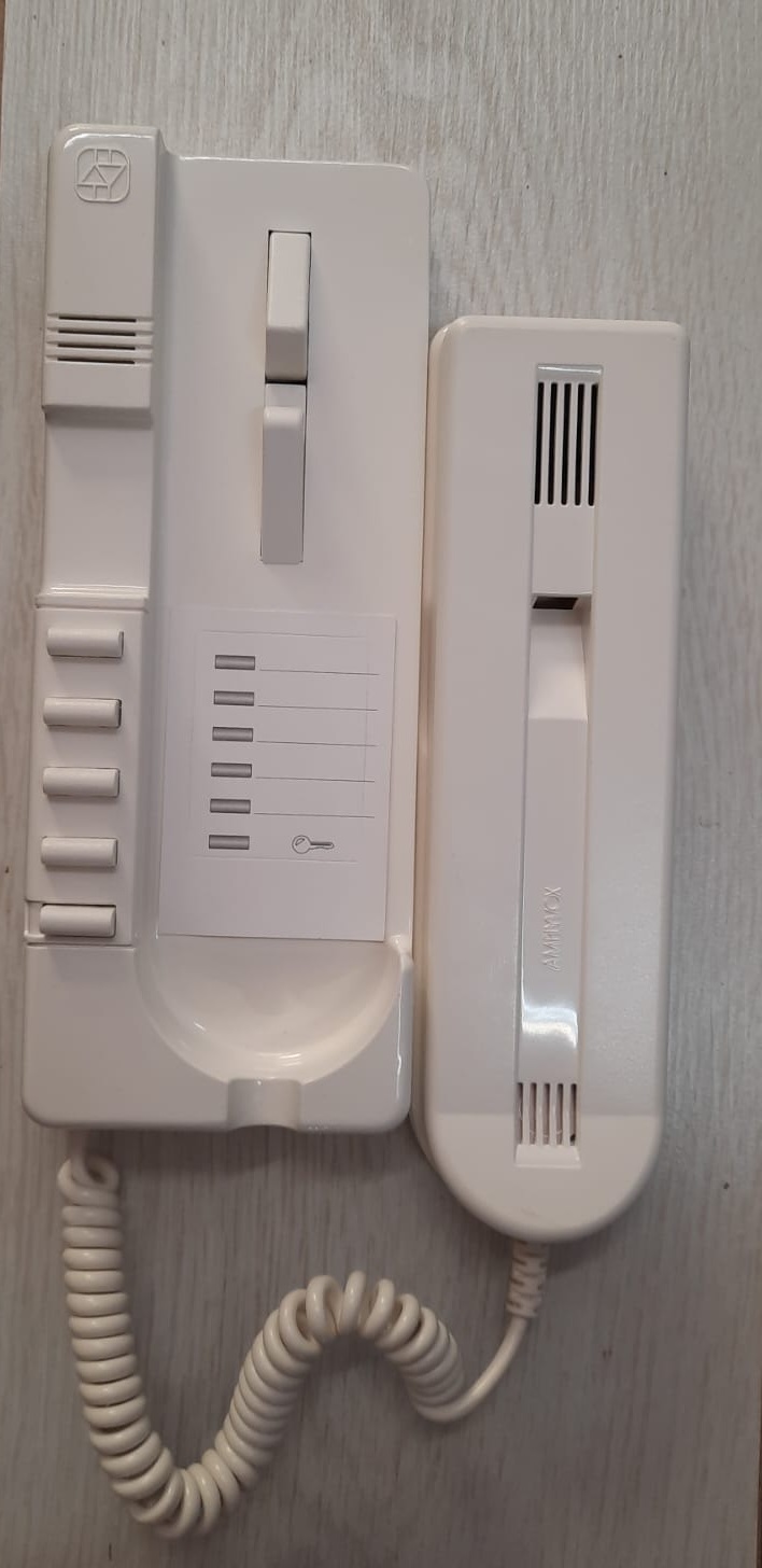 Citofono 5 pulsanti  2255 Amplyvox