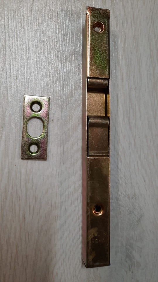 Catenaccio  incasso corsoio cm 16 Tropicalizzato