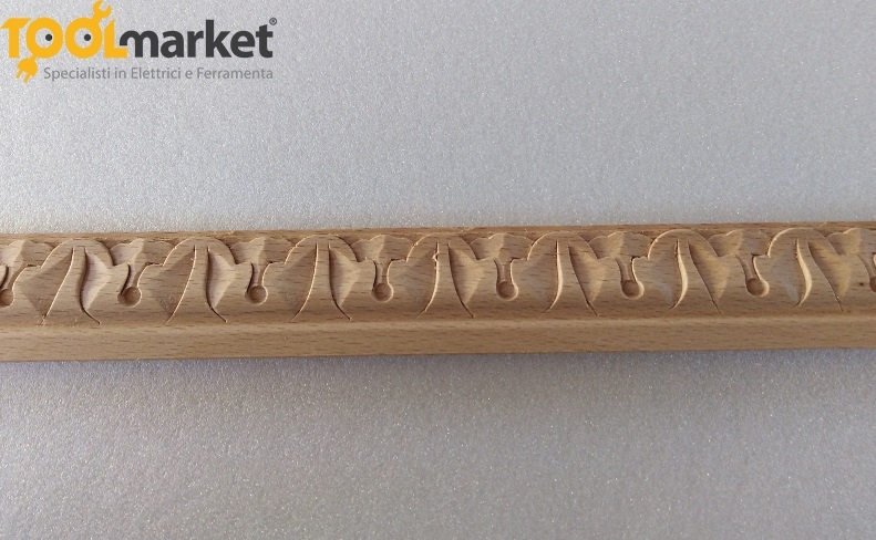 Cornice intagliata m5004 MD da 2.44 mt ( 33x12  mm )