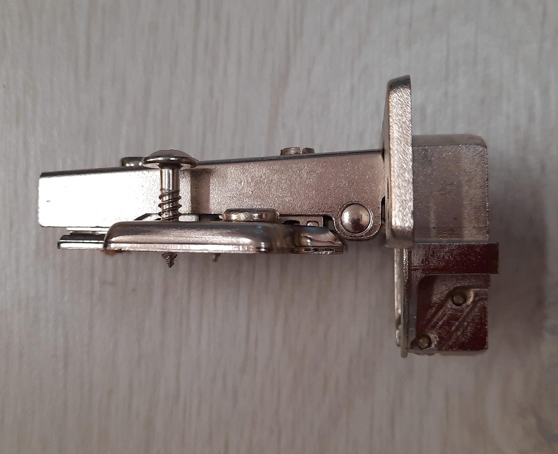 Cerniera scatto diam. 40 Hettich