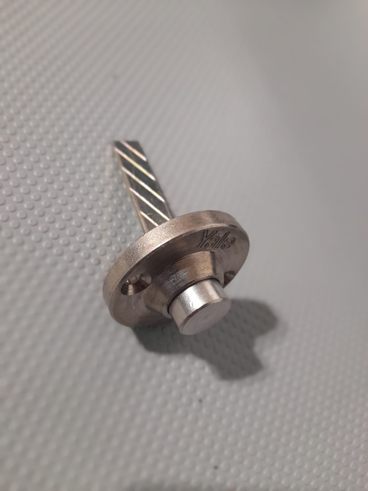 Pulsante ottone cromato Yale 09A81100